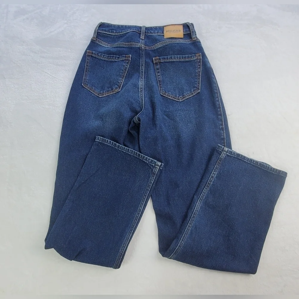 Hollister Ultra High-Rise Dad‎ Jeans Size 25